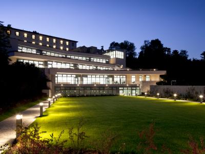 Pignolo esterno sera